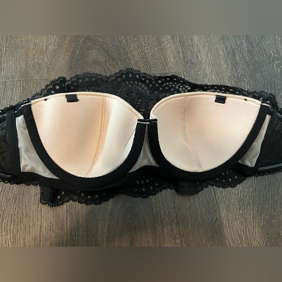 Victoria secret strapless convertible bra Black lace lightly lined size 32B NWT - Picture 3 of 5
